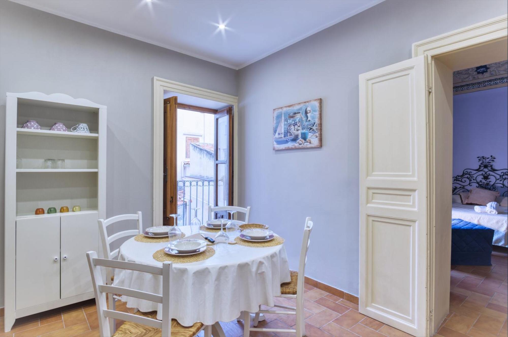 צ'פאלו Porto Salvo Apartments - By Vacation Service חדר תמונה